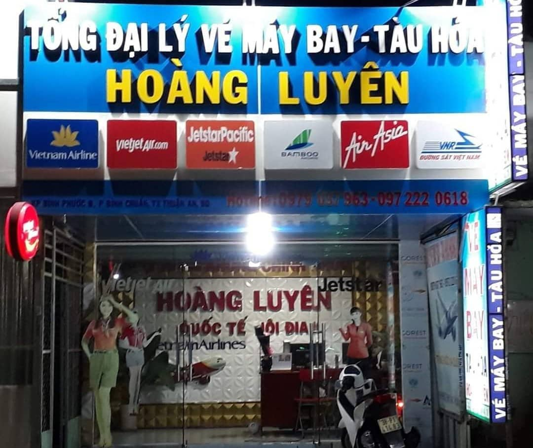 Website phòng vé Hoang Luyen Travel